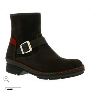 Wolky side zip waterproof suede boots